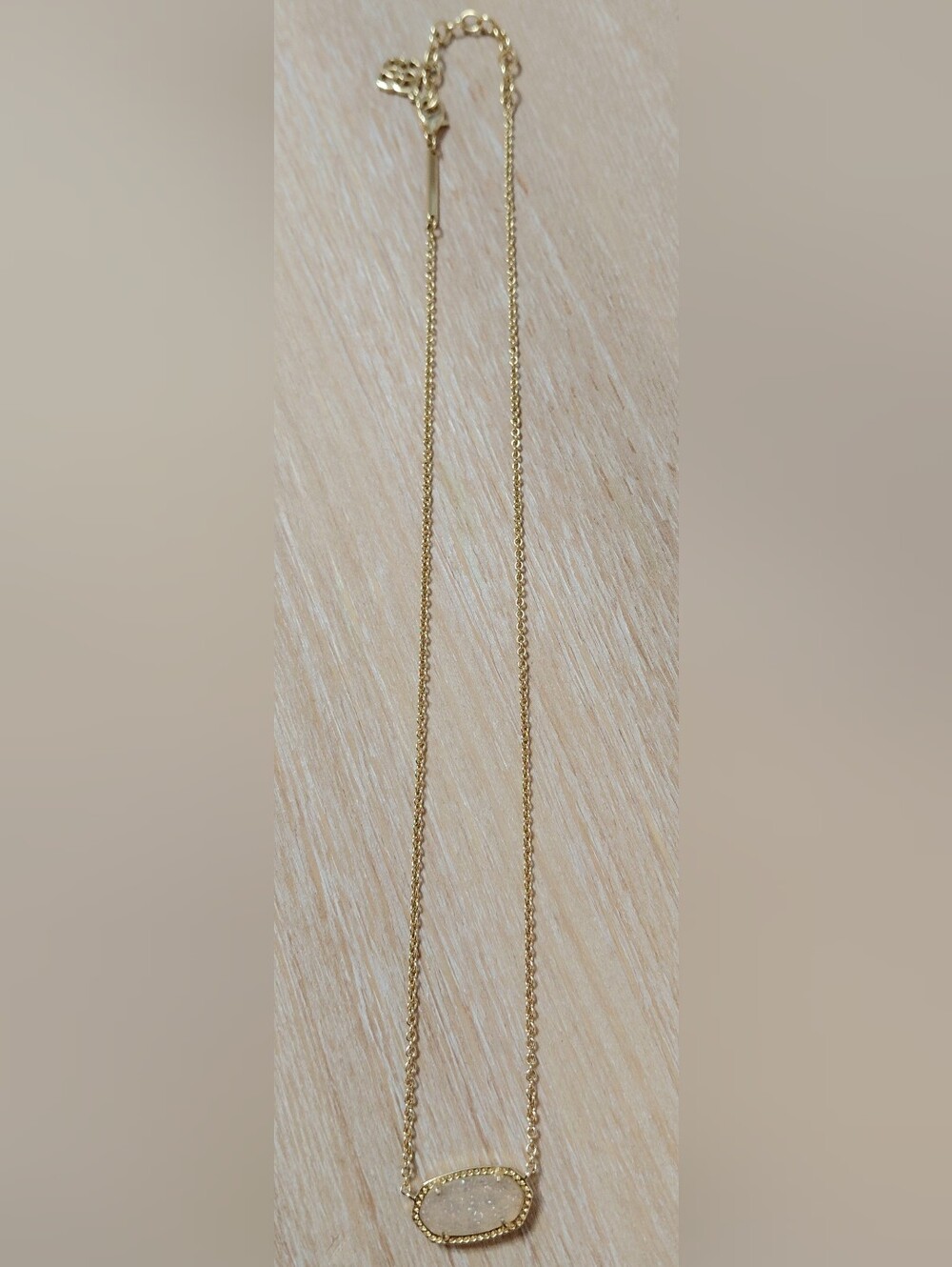 Kendra Scott Gold Oval Pendant Necklace